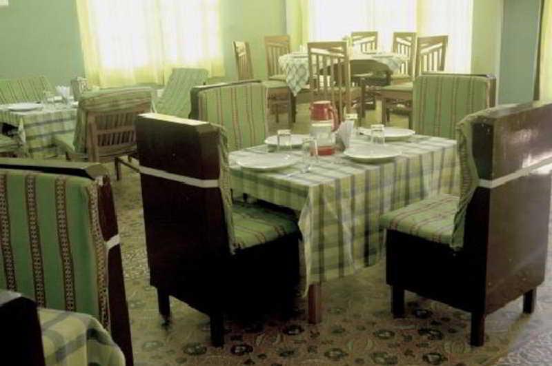 The Komfort Inn Chandīgarh Exteriör bild